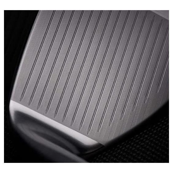 Titleist SM9 Tour Chrome women's wedge, graphite