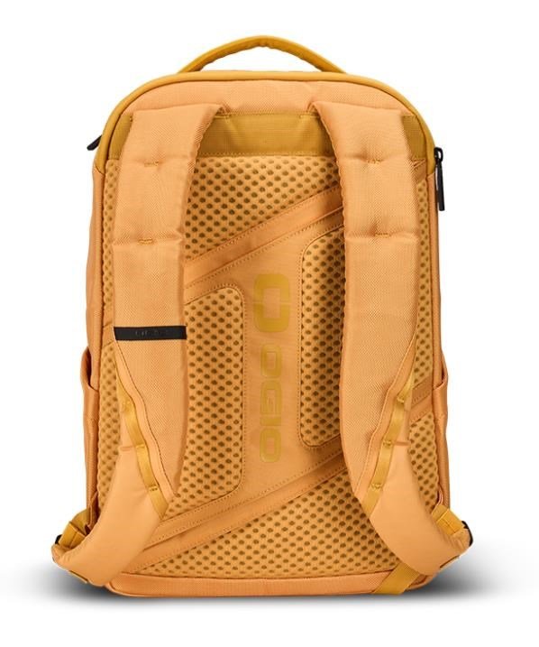 Ogio Pace Pro 20L bag, saffron