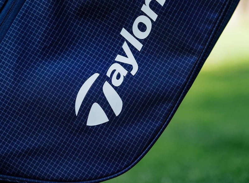 TaylorMade FlexTech Super Lite stand bag, black
