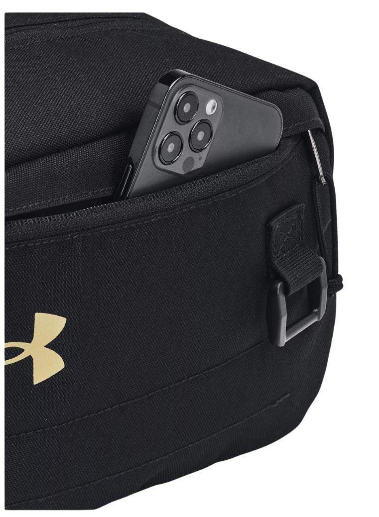 Under Armour Contain Travel Kit bag, black