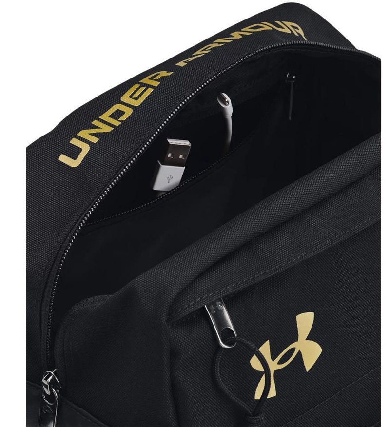 Under Armour Contain Travel Kit bag, black