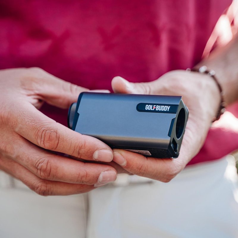Golf Buddy aim QUANTUM laser rangefinder