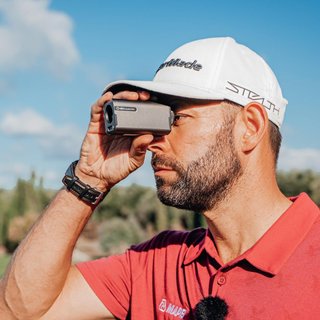 Golf Buddy aim QUANTUM laser rangefinder