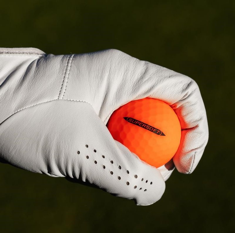 Callaway Supersoft Matte golf balls, orange