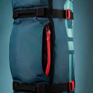 Ogio Alpha Mid travel bag, black