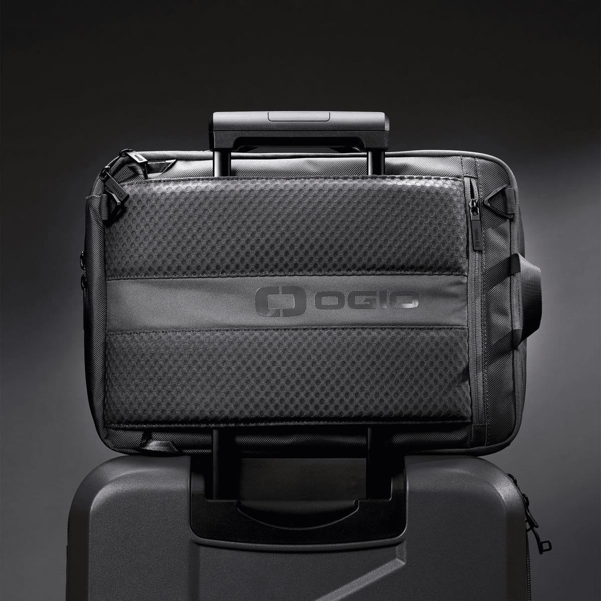 Ogio Ogio Pace Pro Brief 10L Pack bag, grey pinstripe