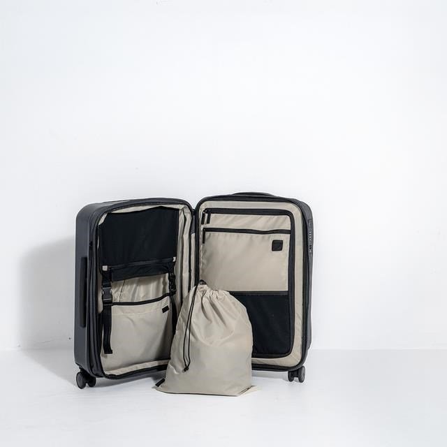 Ogio Pace Pro Hybrid Carry-on 34-36L bag, grey pinstripe