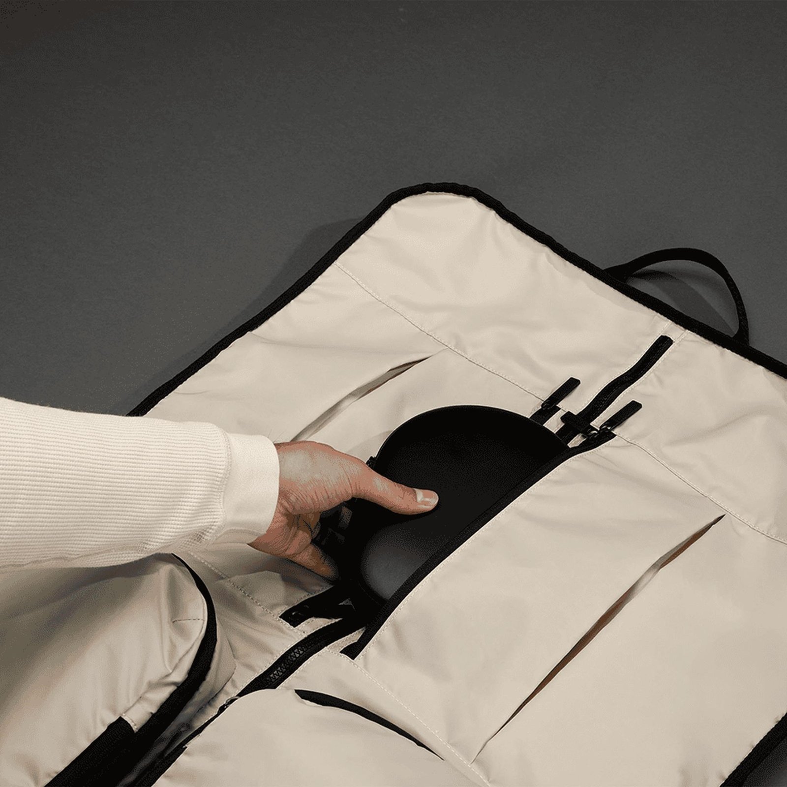 Ogio Pace Pro Suiter 53L Duffel, black