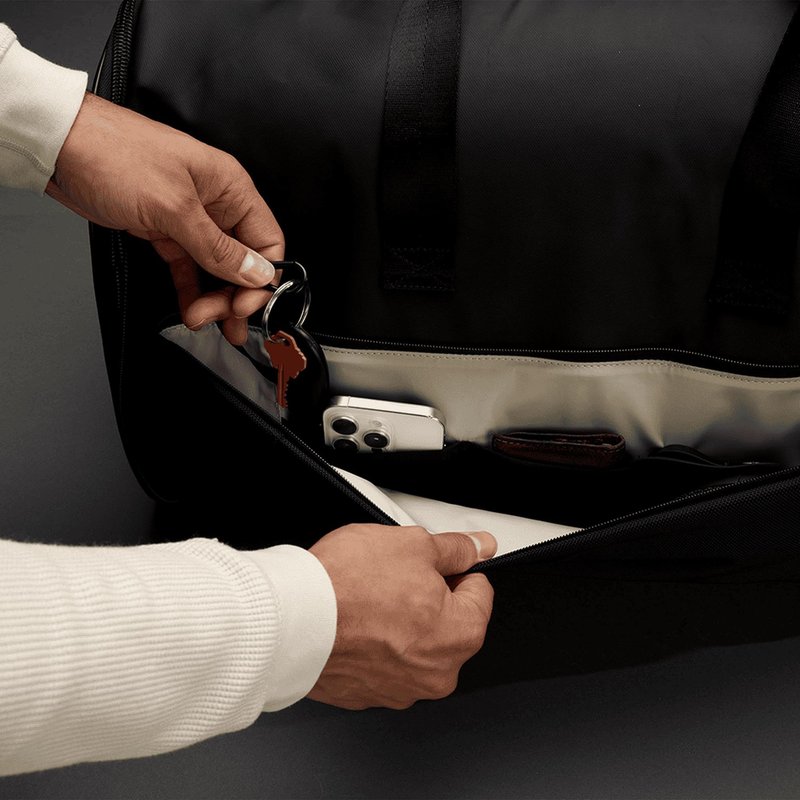 Ogio Pace Pro Suiter 53L Duffel, black