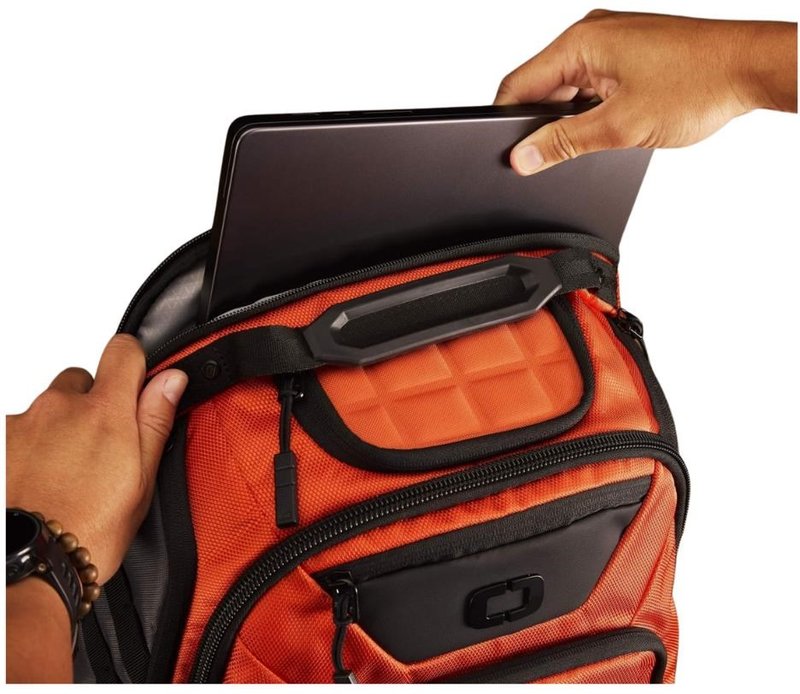 Ogio Renegade DNA 27L bag, titanium