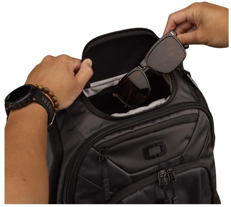 Ogio Renegade DNA 27L bag, titanium