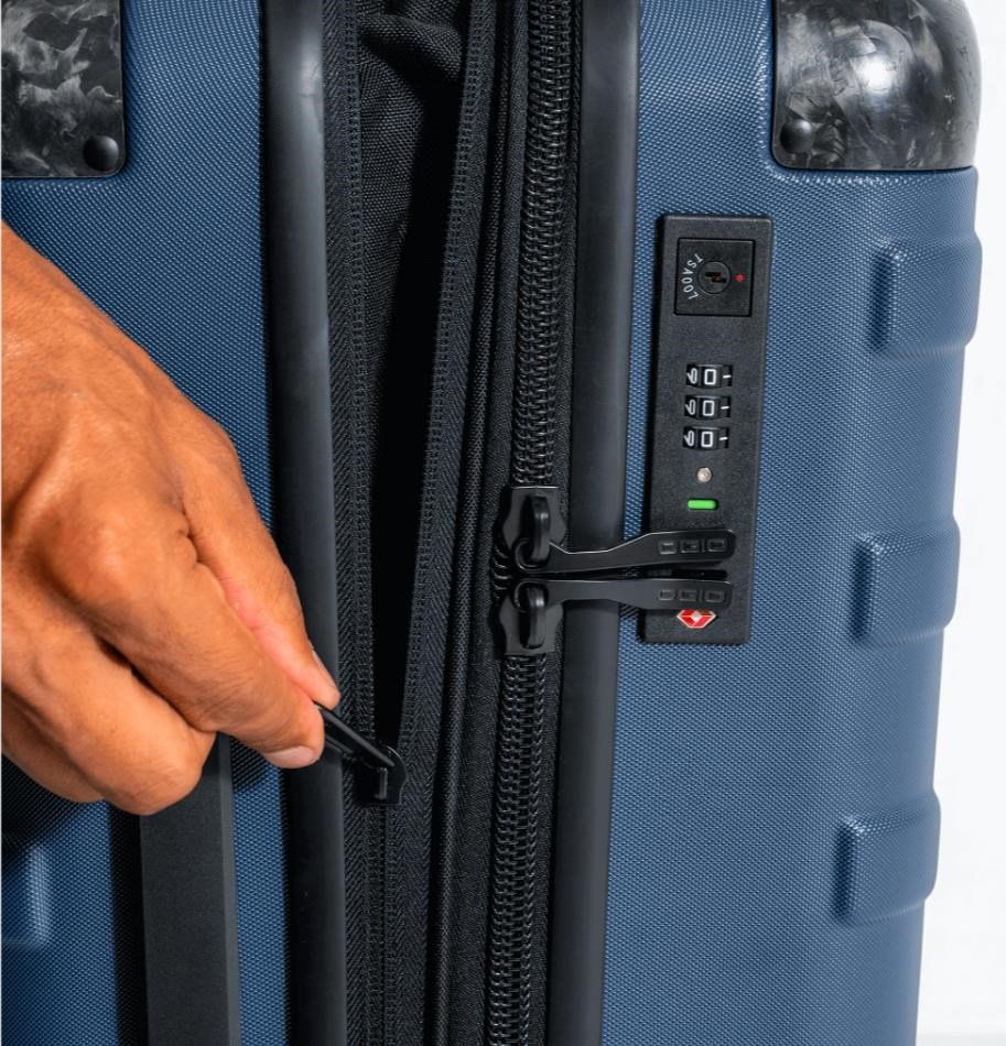 Ogio Renegade Vault Carry-On 35-40L bag, dress blue