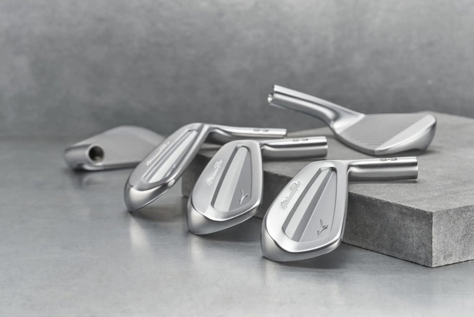 Mizuno Pro S-3 men's irons, steel