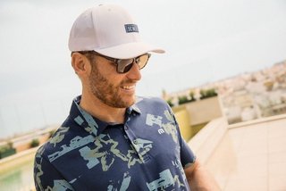 Travis Mathew Favorite Hello men's polo, total eclipse