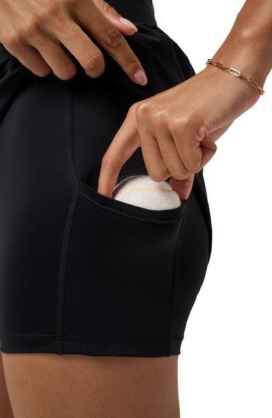 Travis Mathew Game Set Match Long women's skort, black
