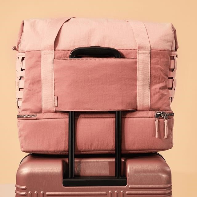 Ogio Ogio Rise Weekender Duffel 36L bag, mahogany rose