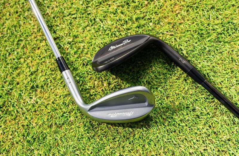 Mizuno Pro T-3 Black wedge, steel