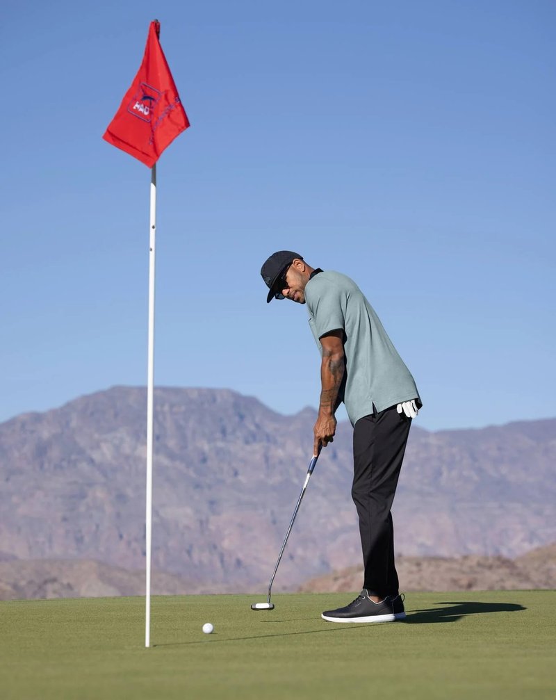 Travis Mathew Open To Close men's jogger pants, black