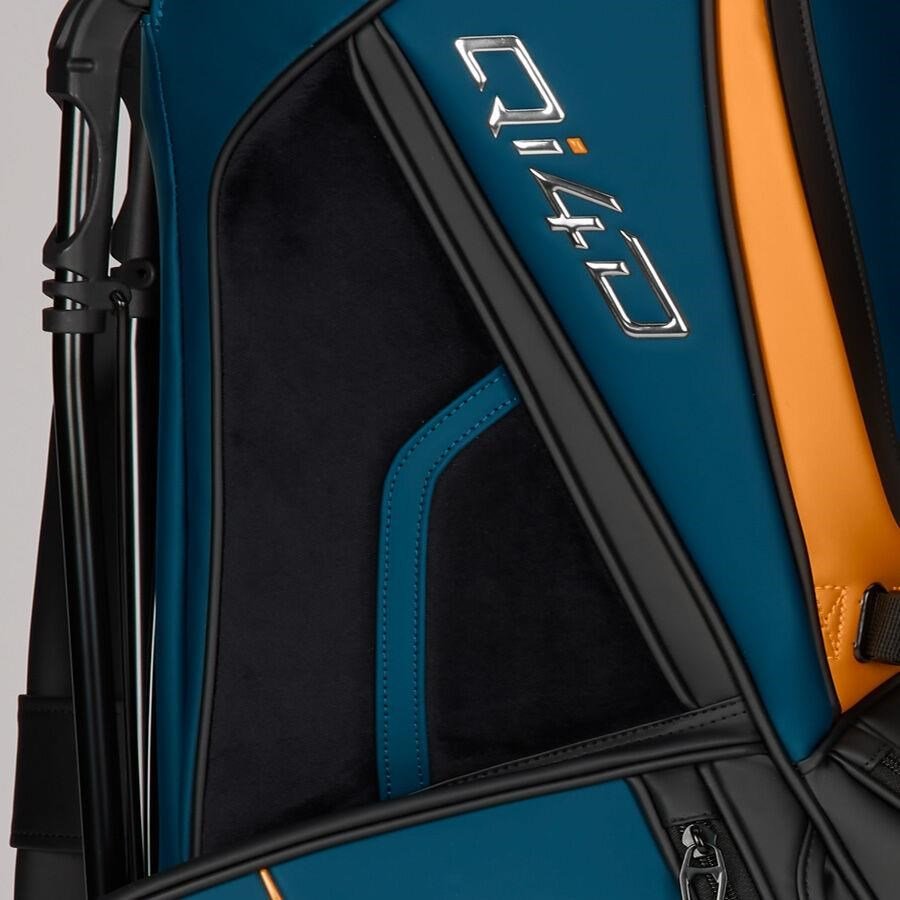 TaylorMade Qi4D Tour stand bag, black