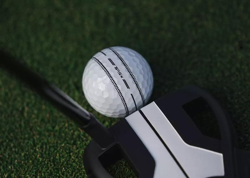 TaylorMade TP5x Stripe golf balls 2026