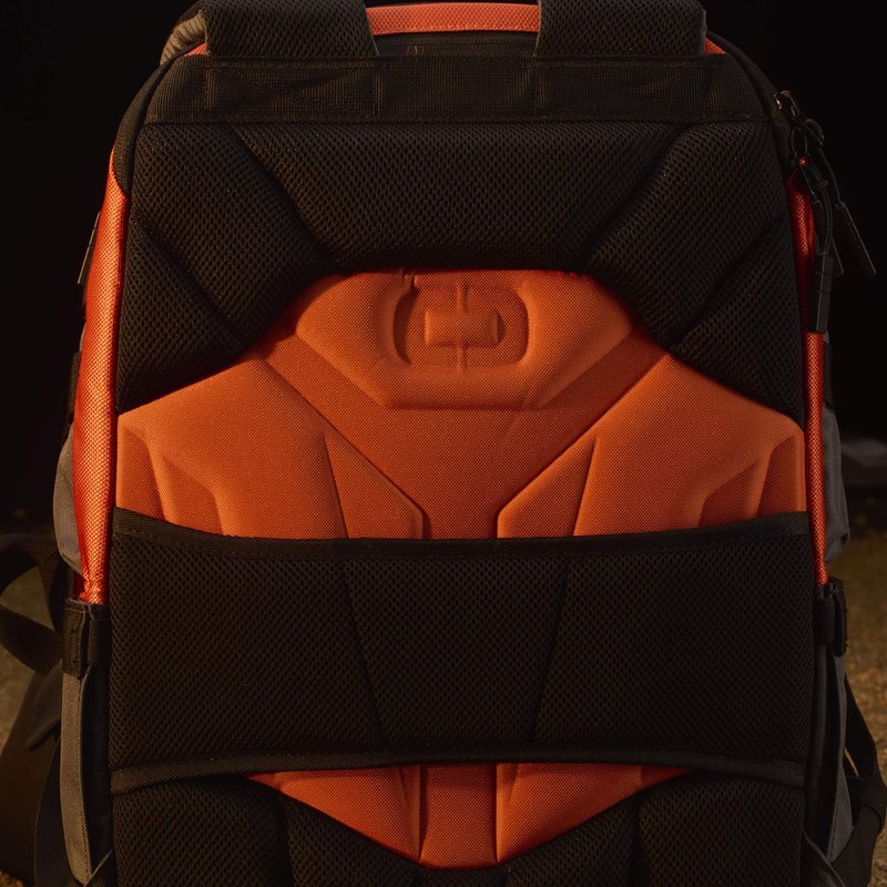 Ogio Renegade DNA 27L backpack, Dune
