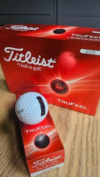 Titleist TruFeel 2024 - ALIGN golf balls