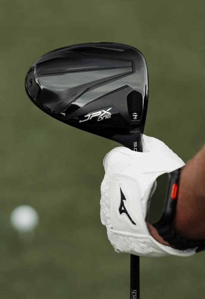 Mizuno JPX ONE Select driver