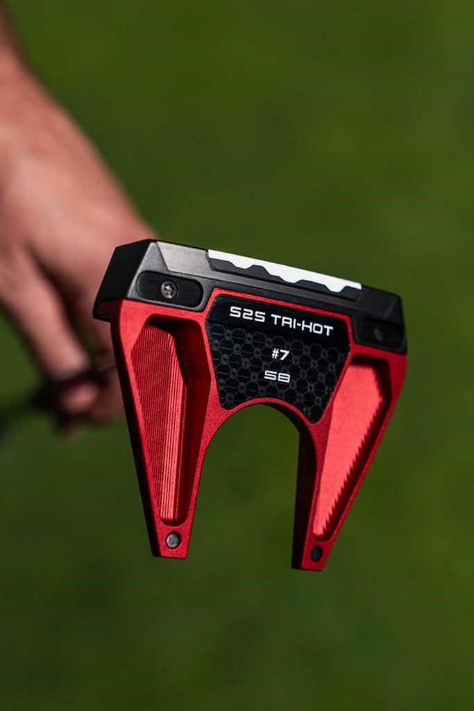 Odyssey Tri-Hot 5K Double Wide putter
Wait, let me re-read the product details.
Odyssey Tri-Hot Square 2 Square Seven SB putter