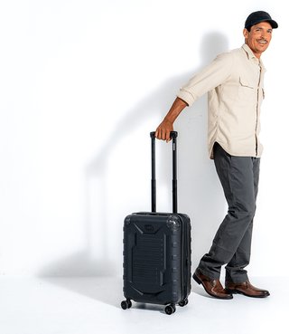 Ogio Renegade Vault Carry-On 35-40L travel bag, white