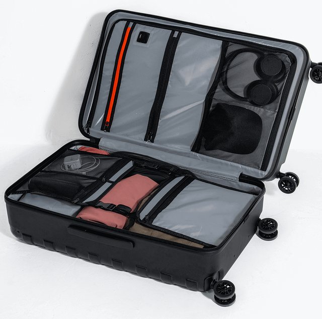 Ogio Renegade Vault Checked Luggage 95L, graphite