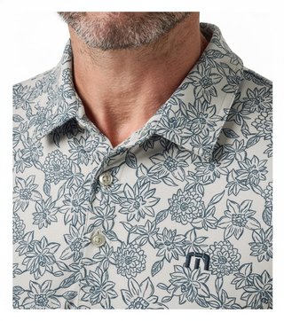 Travis Mathew Featherweight Sunbeam men's polo, italian sand