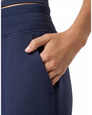 Travis Mathew Skyloft Soft Ankle ladies pants, navy blazer