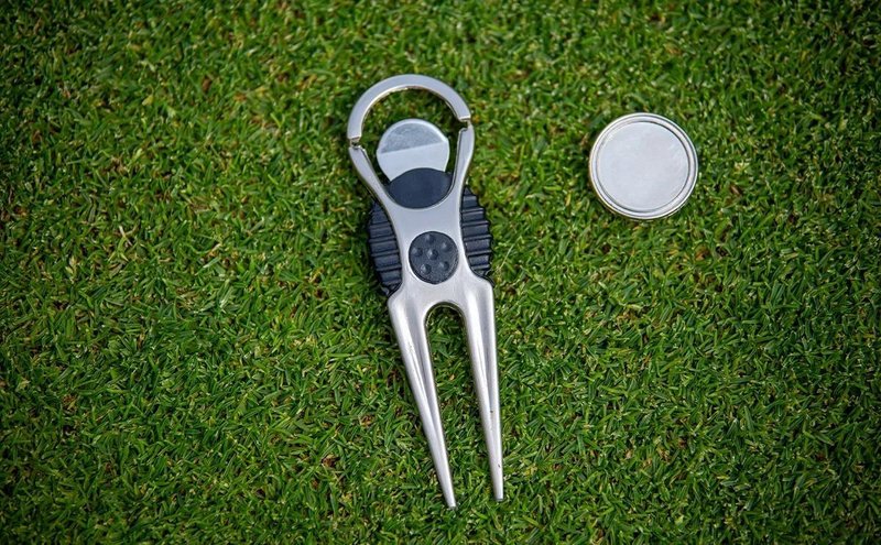 Longridge Vector Pitchfork Divot Tool