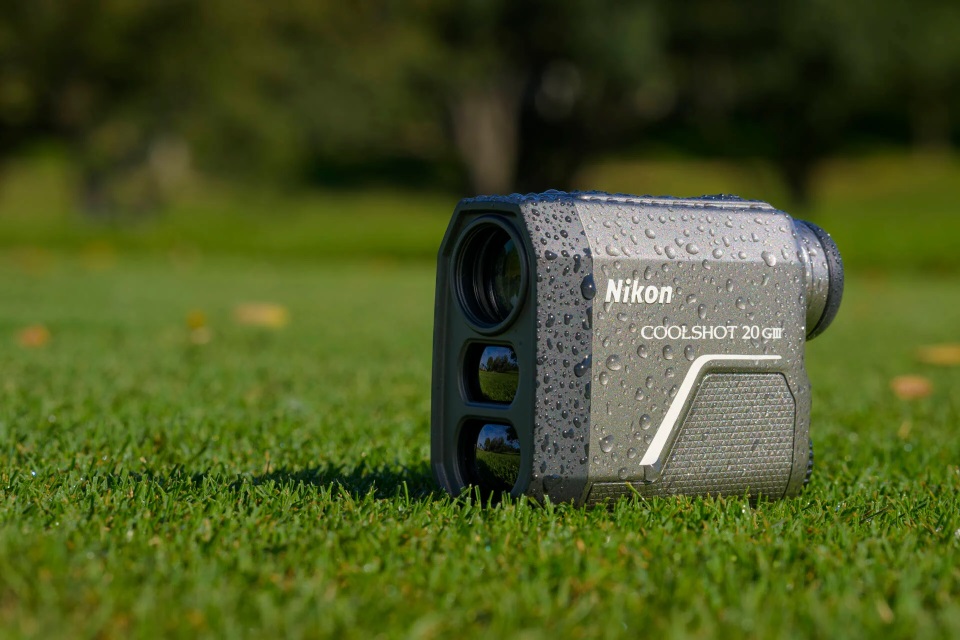 Nikon COOLSHOT 20 GIII — compact and ready for play