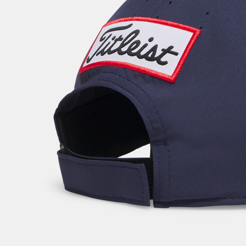Adjustable Backstrap Closure on Titleist Tour Breezer