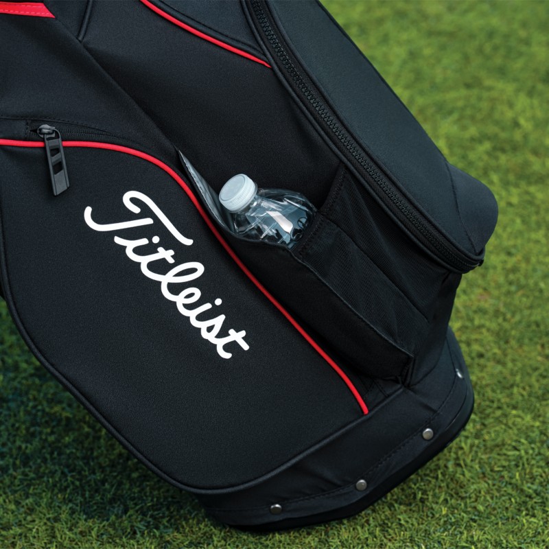 Insulated external water bottle pocket on the Titleist Players S4