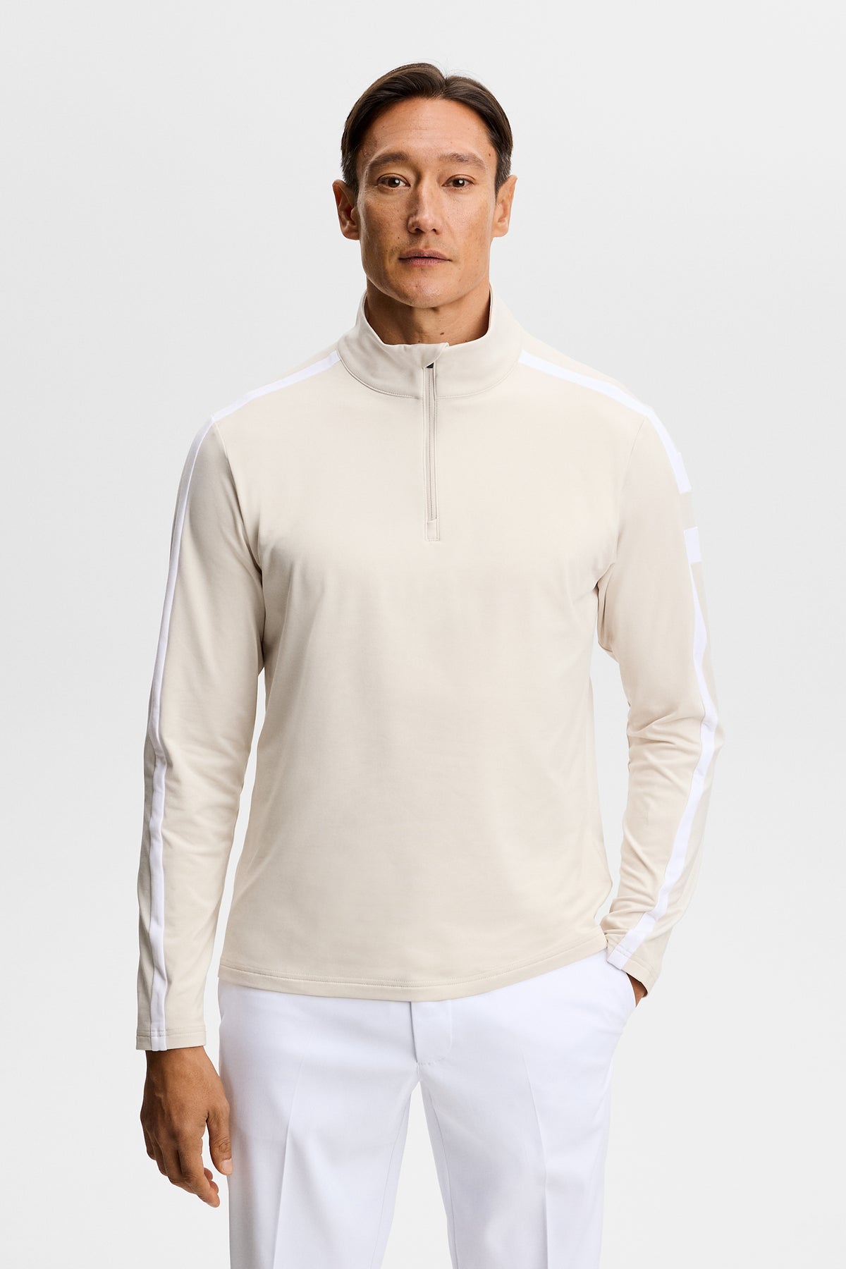 J.Lindeberg Keaton Quarter Zip Mid Layer Moonbeam – front lifestyle view