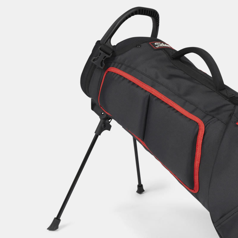 Mini Deployable Legs on Titleist Premium Carry Bag