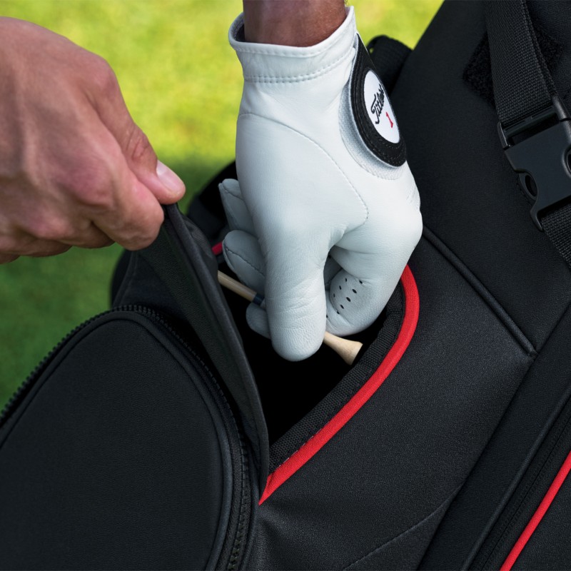 Titleist Players S5 StaDry magnetic tee pocket quick access