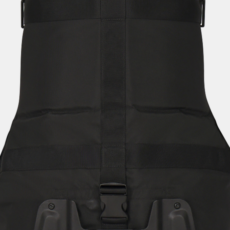 Water-repellent exterior of the Pro Traveler travel bag