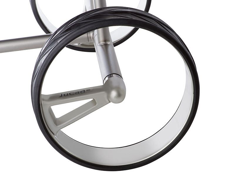 Detail of the single-spoke full carbon rim on the JuCad Phantom Titan 3.0