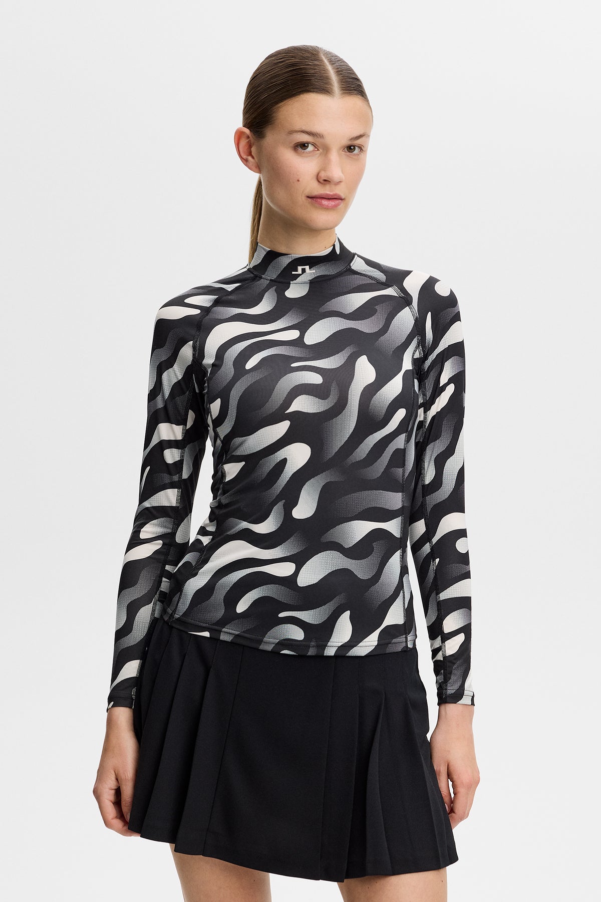 J.Lindeberg Ella Print Compression Top Bunker Fade Black Moonbeam - side view on course