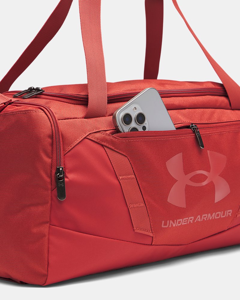 UA Undeniable 5.0 XS Duffle front pocket detail