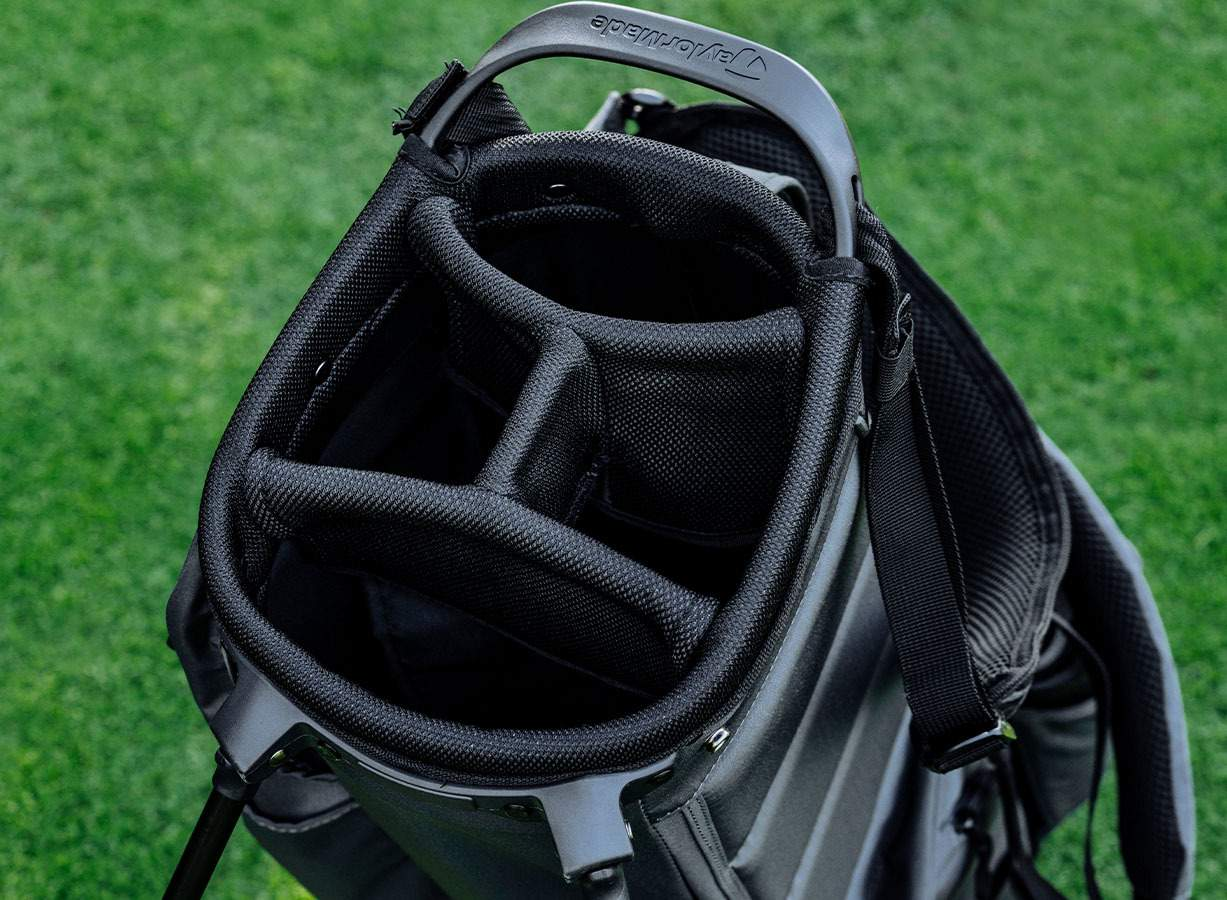 TaylorMade FlexTech Stand Bag 4-way top divider detail